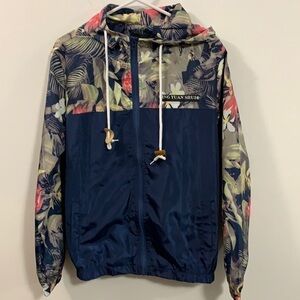 Women’s Qing Yuan Shui Hooded rain jacket Size Small, very good condition